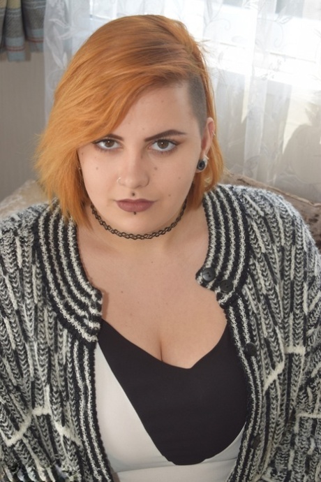 bbw de cabelo curto lindo adulto imagens