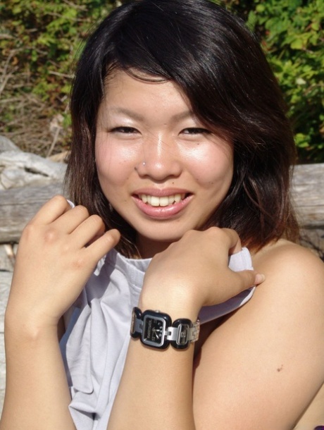 asian beach sex pics