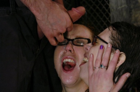 golden shower free sex photos