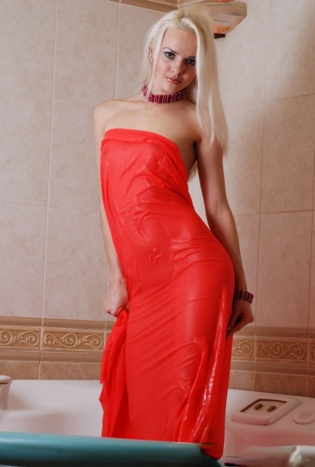 Vika Milena top model pics