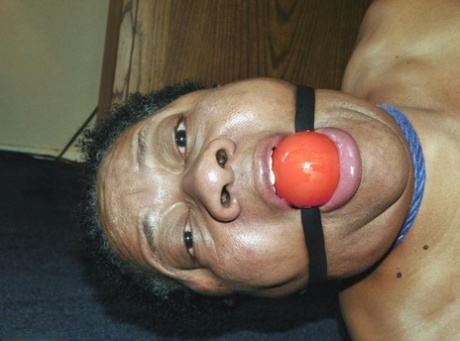 黒人おばあちゃん 美しいxxx 写真