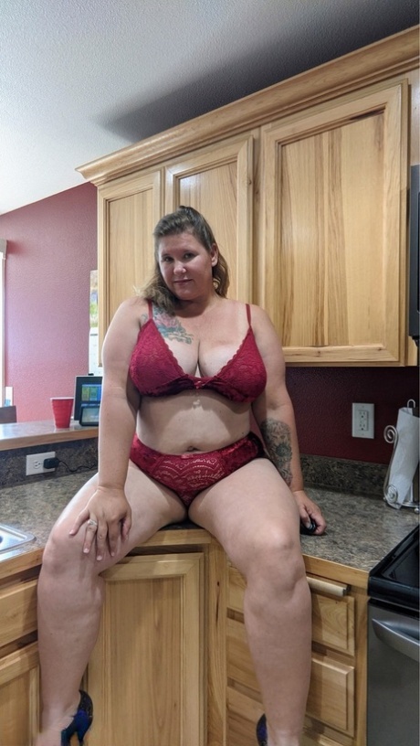 thick mature beautiful porn images