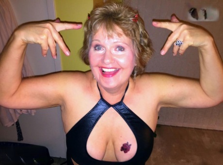 Oma-Tattoo erotische pornografische archiv
