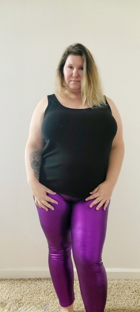 chubby leggings porno image