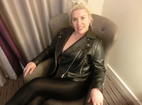 bbw yoga pants pornos pics