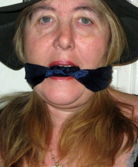 ぽっちゃり BDSM ホットポルノ 写真