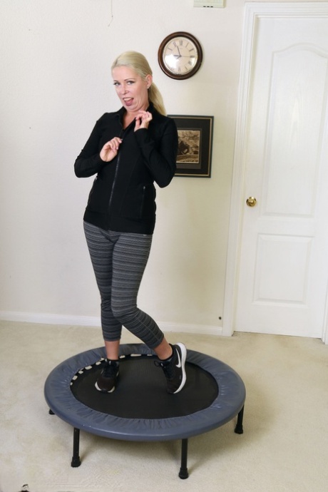 volwassen yogabroek erotisch XXX foto