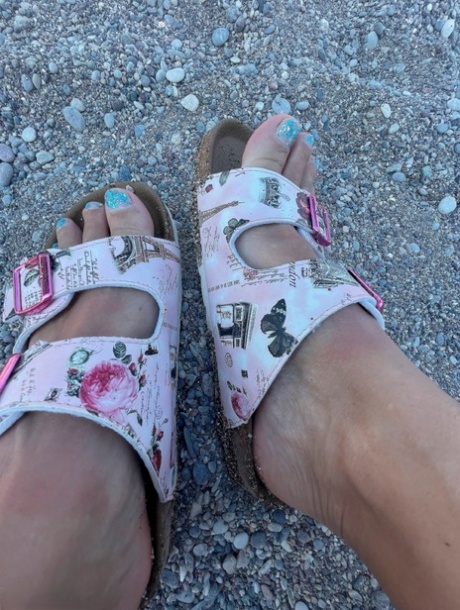 beach feet beautiful images