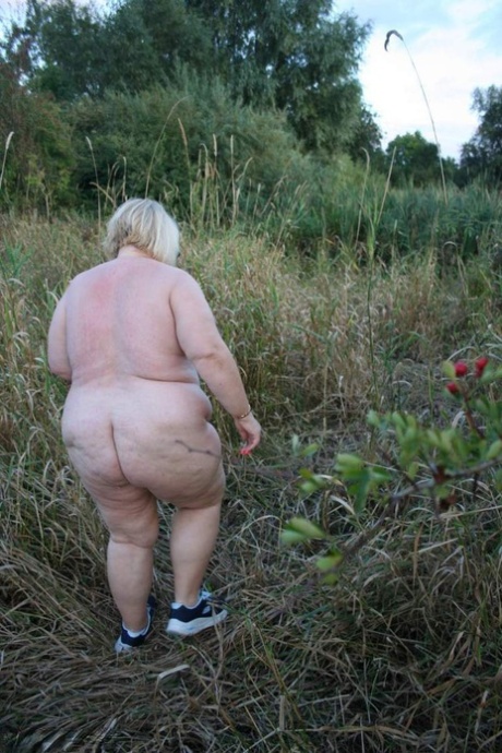 bbw en extérieur exclusif parfait photo