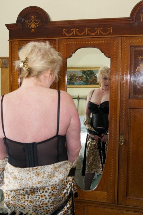 lencería de abuela sexo perfecto imágenes