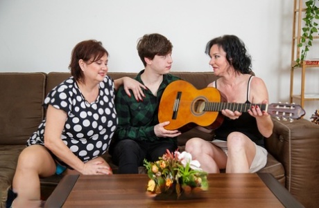 trio bbw sexo imagem