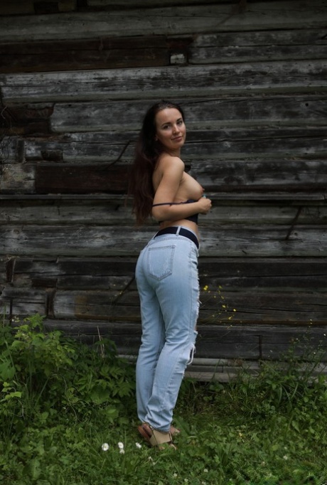 amatérská hospodyňka erotické akty obrázky