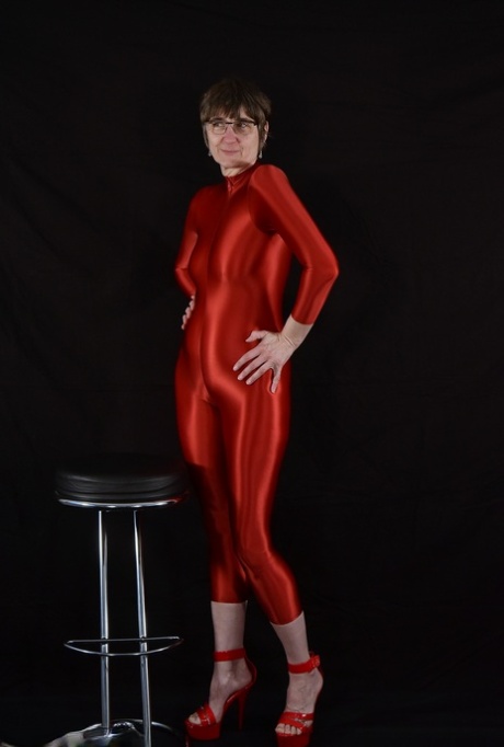 mature yoga pants hot xxx archive
