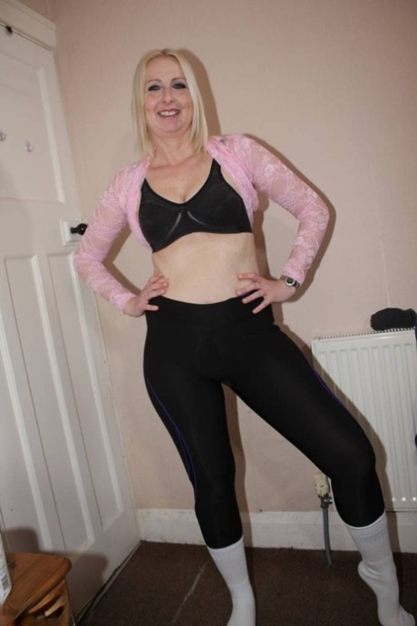 mature yoga pants beautiful nude archive