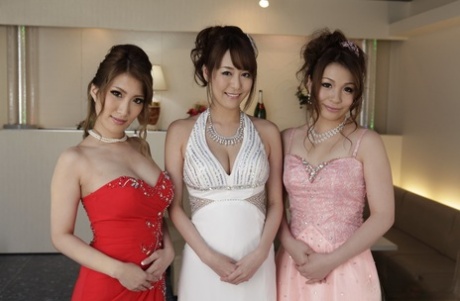 asian threesome sexy nudes images