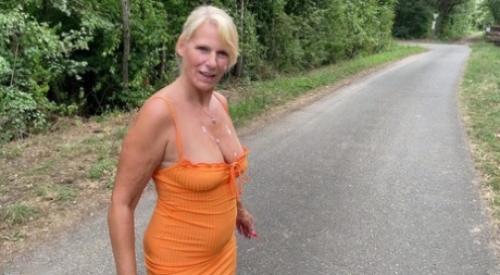 sperma sui vestiti adulto caldo img