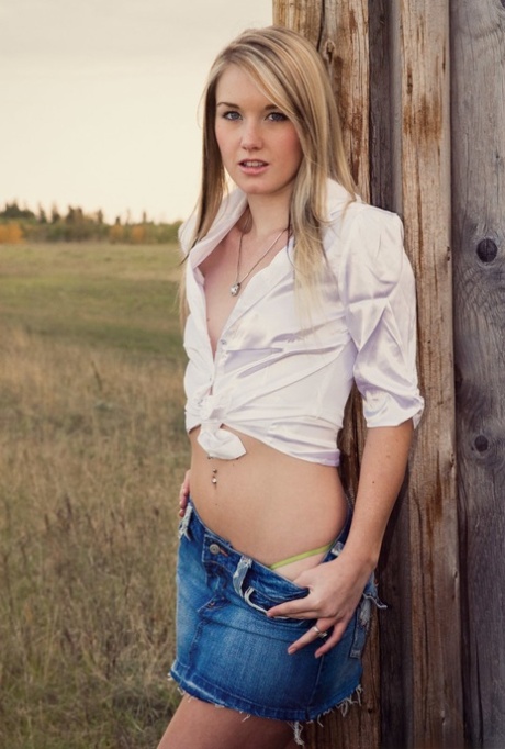 blonde skirt perfect images
