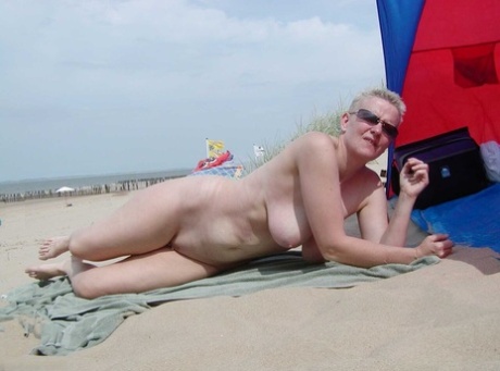 kurwa w łazience akty pornograficzne archiwum