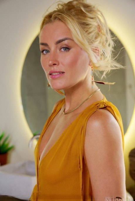 schattige blonde tiener pornografische hd afbeeldingen