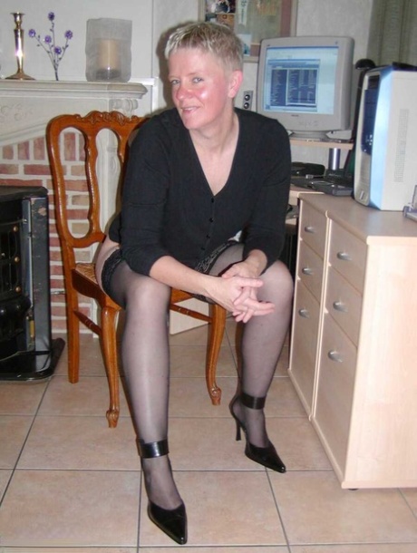 chubby short hair beautiful archive