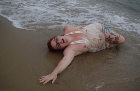 zralá mokrá kundička exkluzivní erotika fotografie