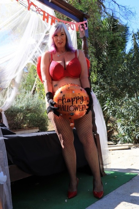zralé cosplaye sexy erotika fotografie