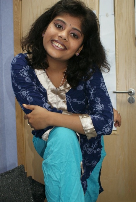 indian teen adult photos
