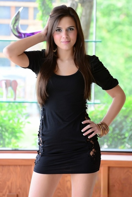 Kaley Kade erotic actress picture