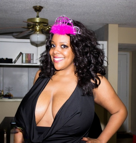 Kristi Maxx model adult img