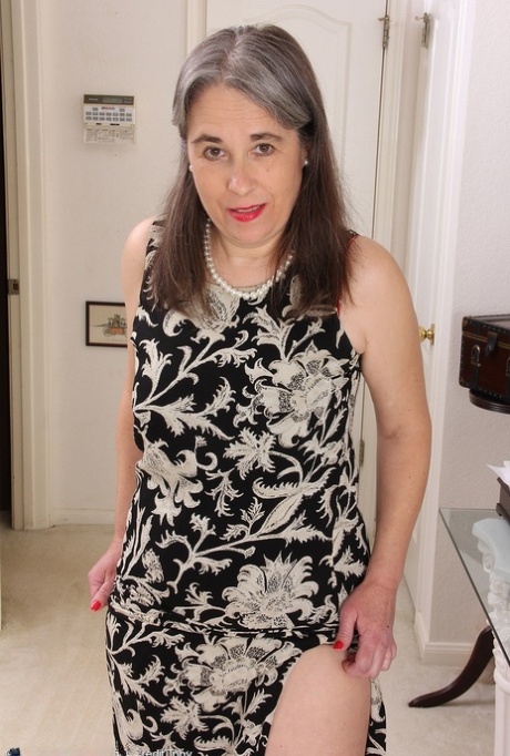 Lexy Lou pretty actress img