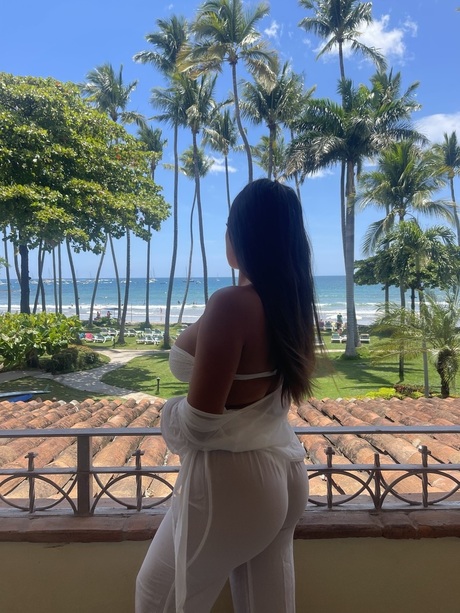 dicke Frau Brünette hübsche top fotos