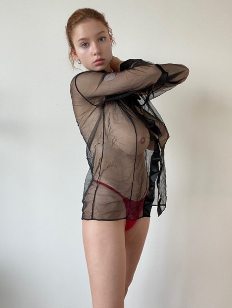 adolescente aux gros seins haut collection