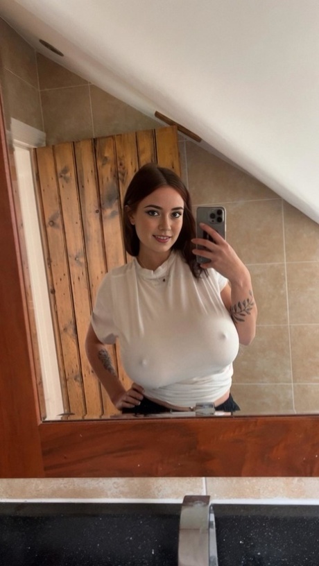 boobs selfie pretty photos