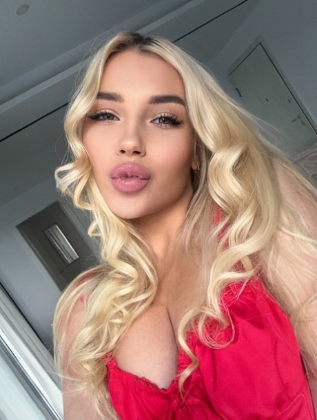 glamour nude galleries