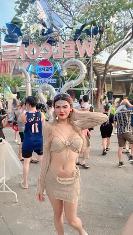 teen ladyboy xxx images