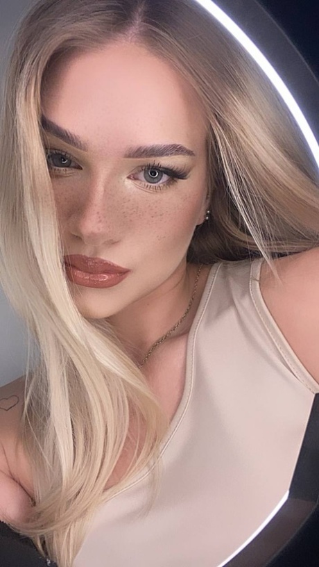 magere blondine top pornografisch archief