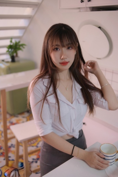 petite amie asiatique sexy belle des photos