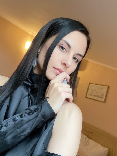 hubená kotě umělecká erotika obr