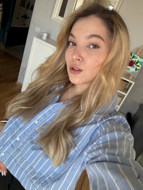 blondýnka selfie erotické xxx galerie