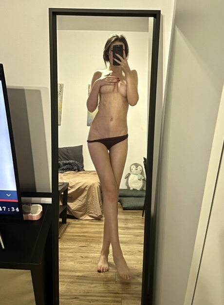 mirror selfie hot porn archive