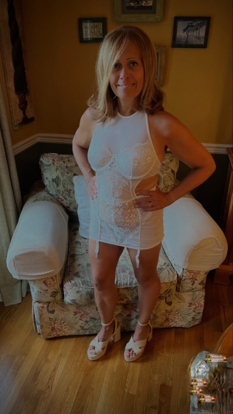 brunette lingerie perfecte naakten foto's