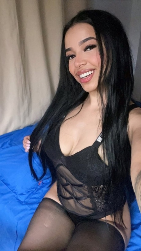 latina lingerie free sexy photo