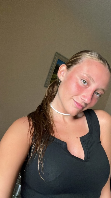 natural amateur erotic galleries