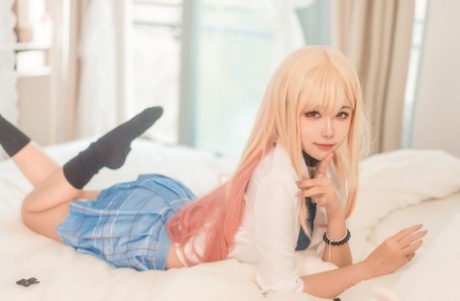 ティーンコスプレ 無料ポルノ 写真