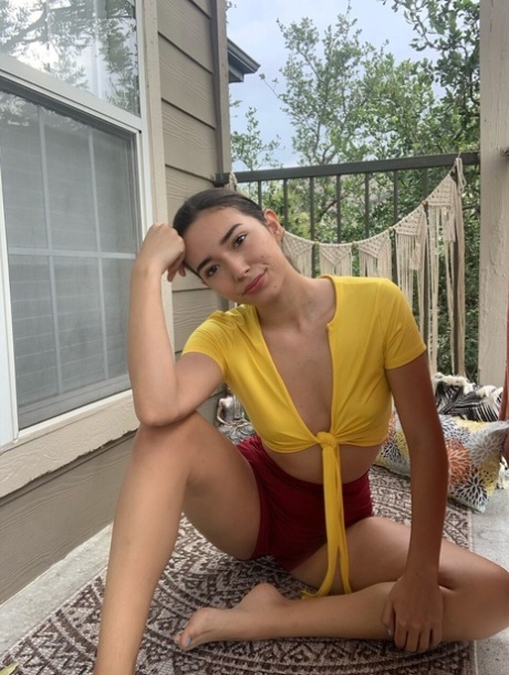 teenager nudist varme nøgenbilleder fotos