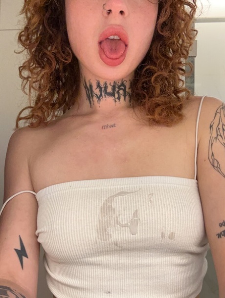latina de grandes tetas y culo perfecto fotos