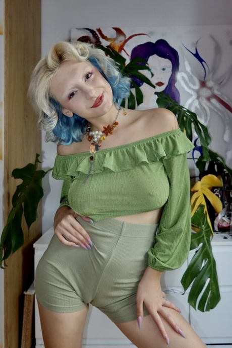 pantalones cortos regordetes adulto foto