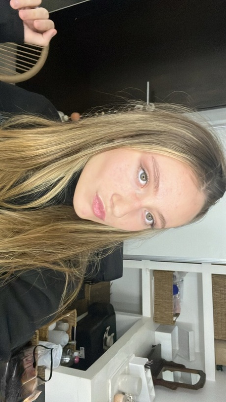 zelfgemaakte selfie topsexy afb