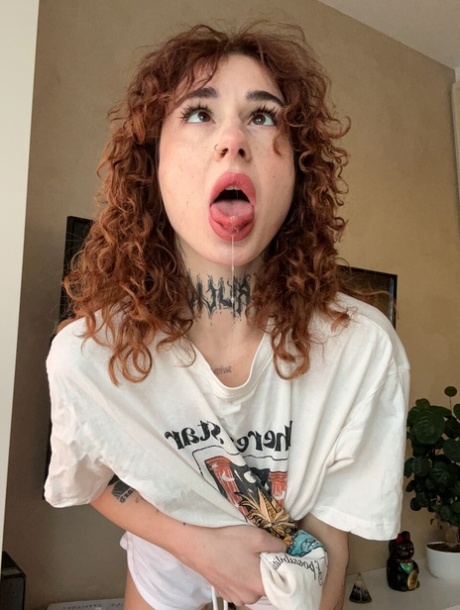 ahegao sesso esclusivo Immagine
