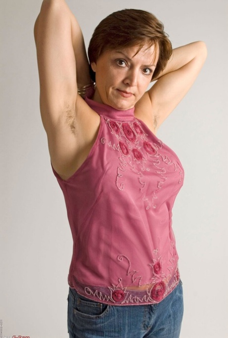 belle grand-mère xxx chaud archive